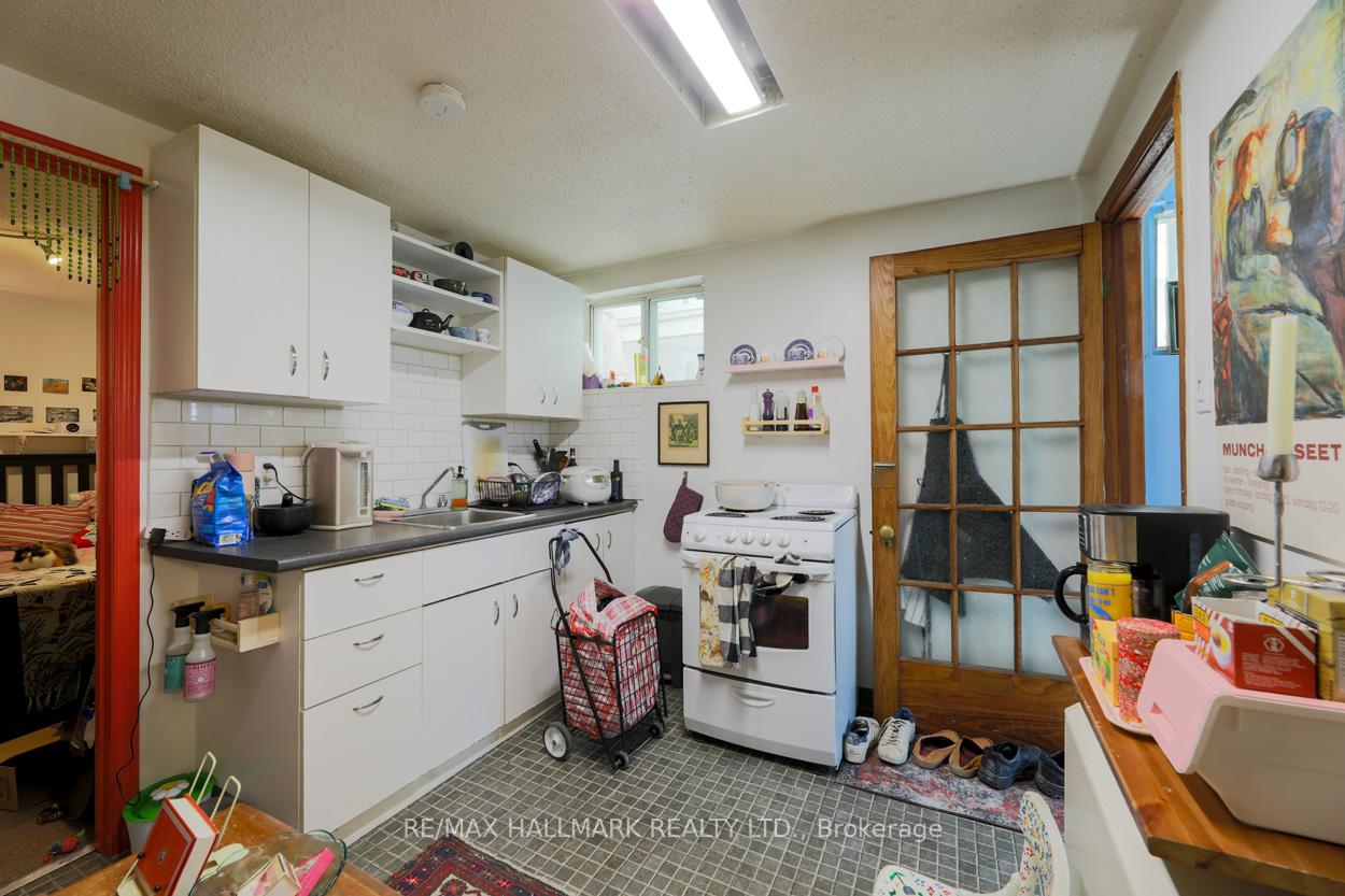 Photo 19 of 39 Badgerow Avenue, Toronto, South Riverdale — HOMEH