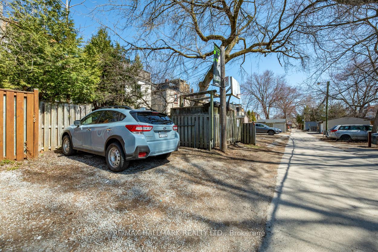 Photo 28 of 39 Badgerow Avenue, Toronto, South Riverdale — HOMEH