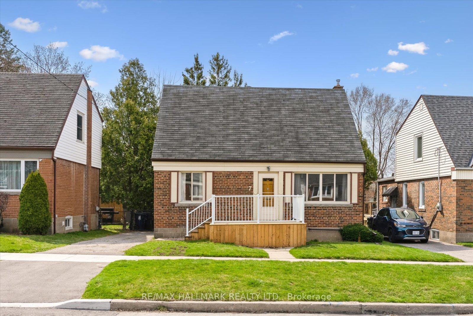 Photo 1 of 7 Eastgate Crescent, Scarborough, Clairlea-Birchmount — HOMEH
