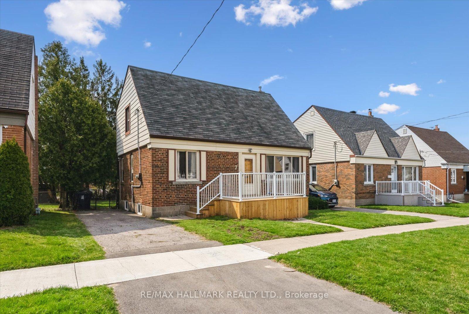 Photo 5 of 7 Eastgate Crescent, Scarborough, Clairlea-Birchmount — HOMEH