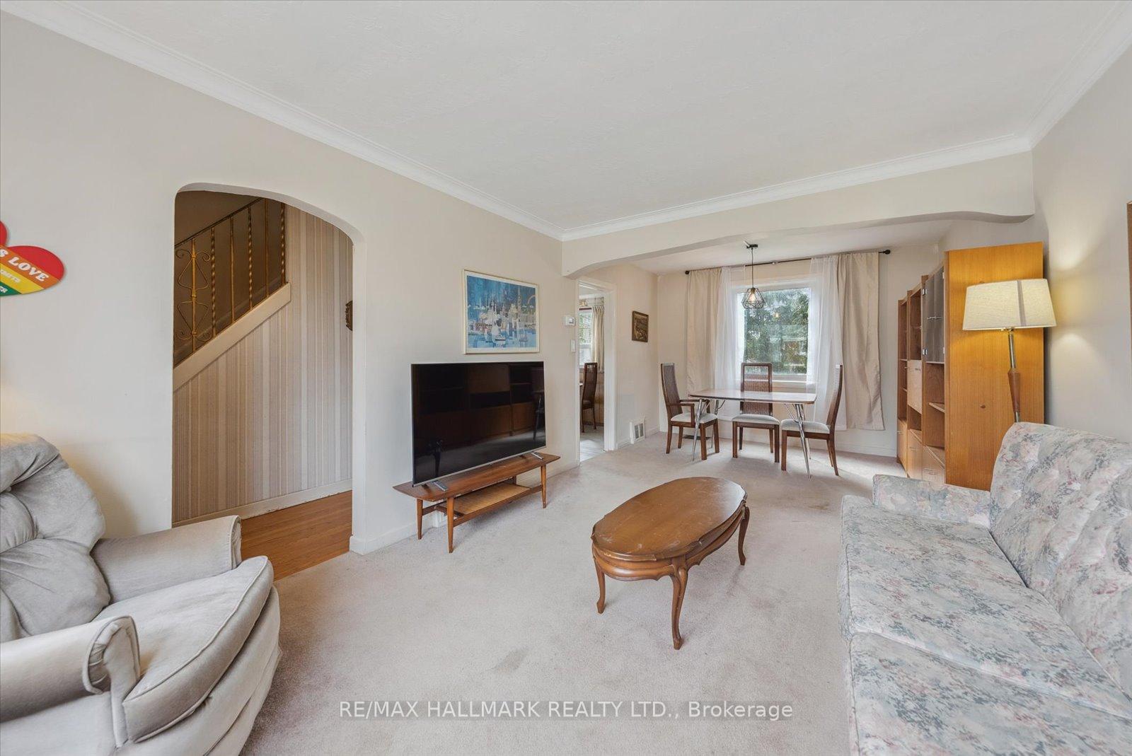 Photo 12 of 7 Eastgate Crescent, Scarborough, Clairlea-Birchmount — HOMEH