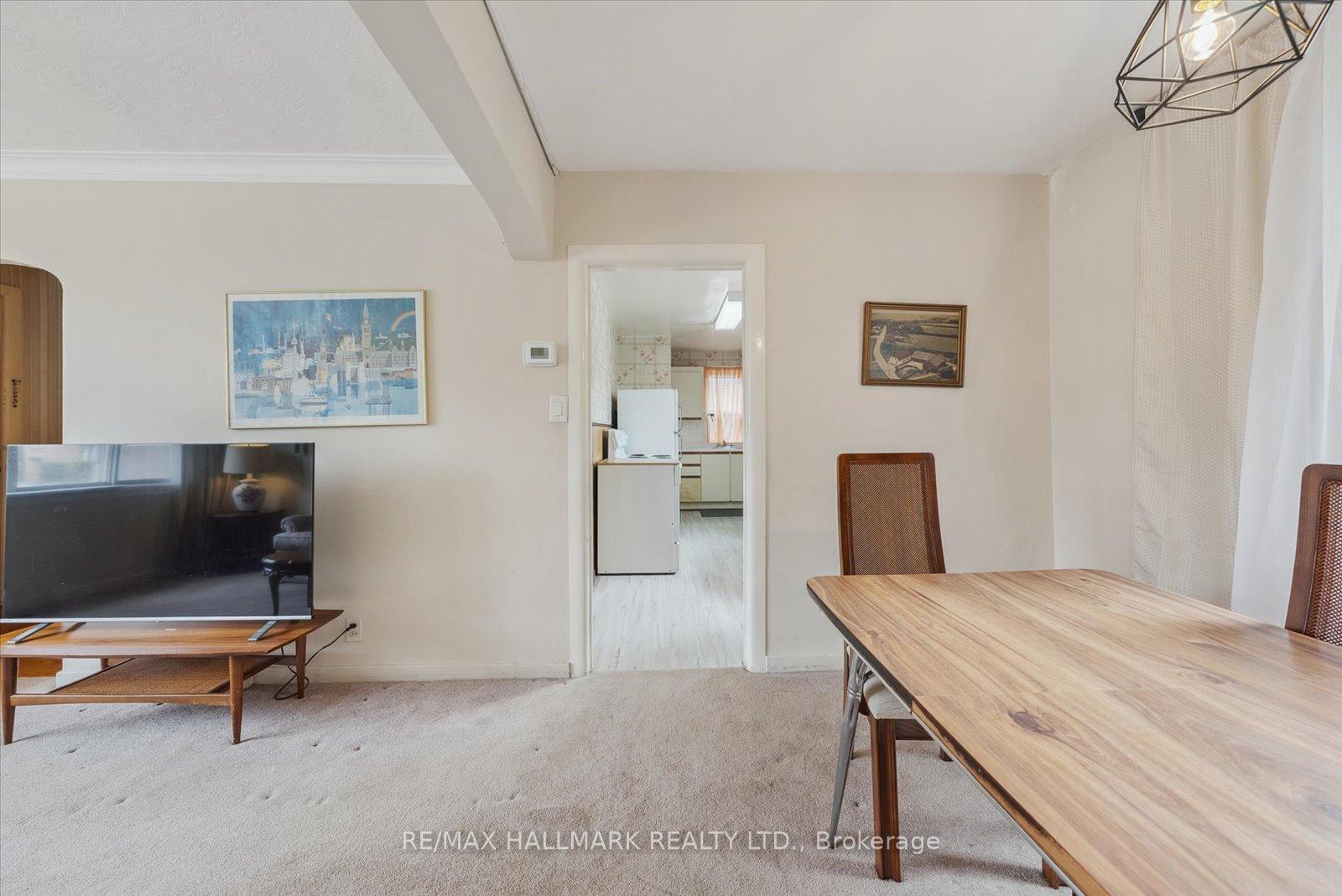 Photo 15 of 7 Eastgate Crescent, Scarborough, Clairlea-Birchmount — HOMEH
