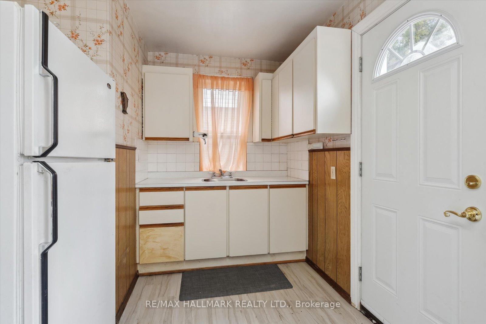 Photo 18 of 7 Eastgate Crescent, Scarborough, Clairlea-Birchmount — HOMEH