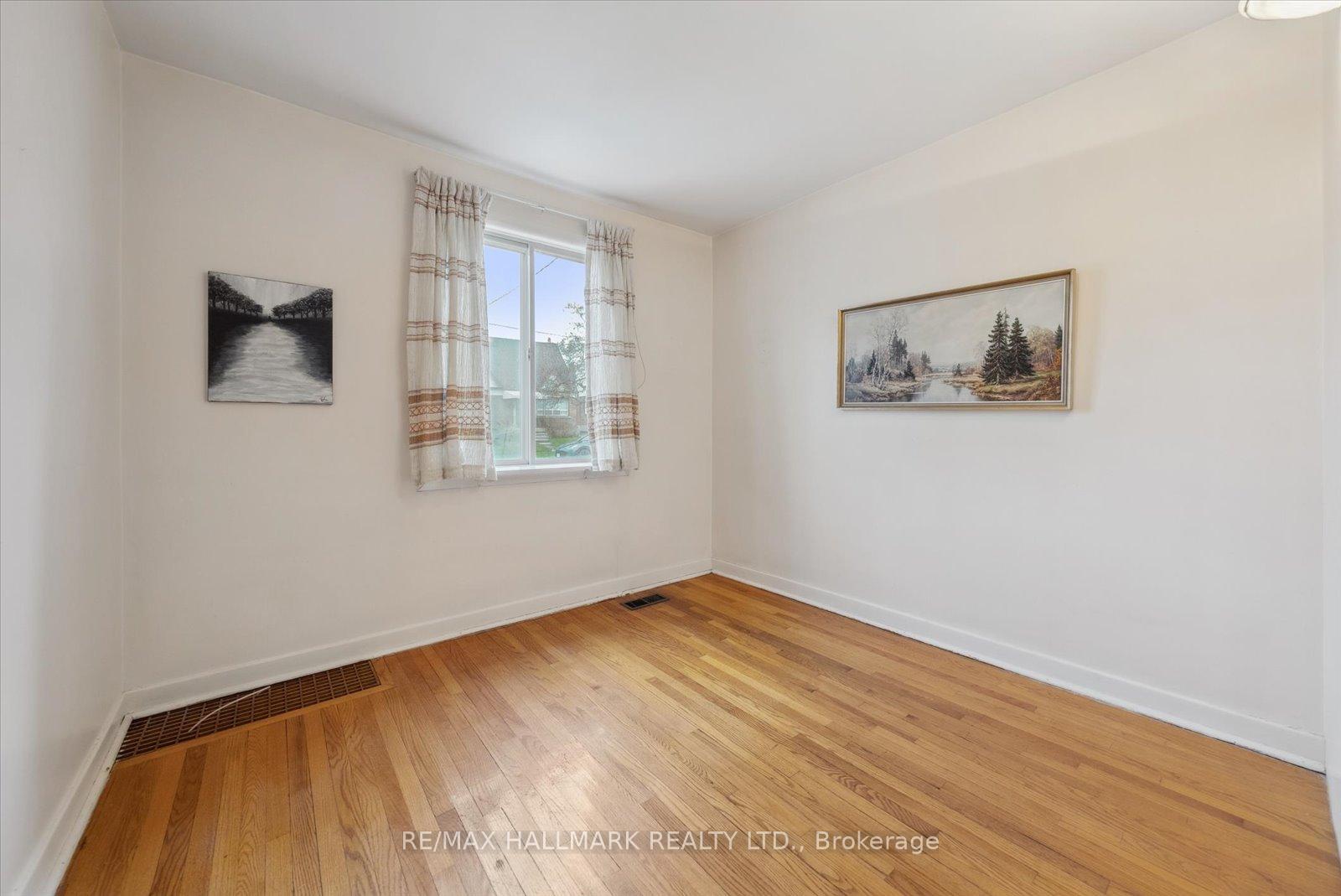Photo 22 of 7 Eastgate Crescent, Scarborough, Clairlea-Birchmount — HOMEH