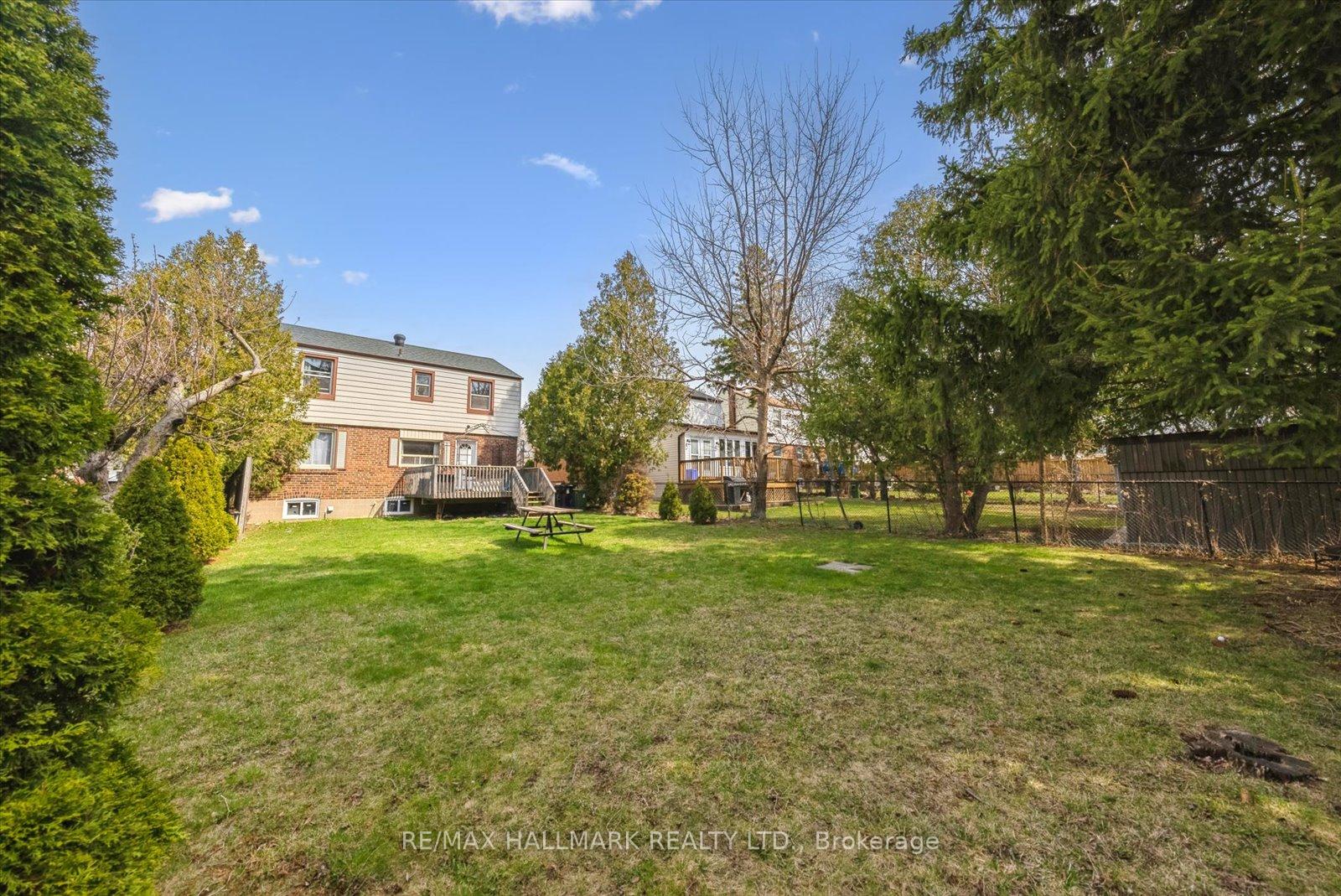 Photo 49 of 7 Eastgate Crescent, Scarborough, Clairlea-Birchmount — HOMEH