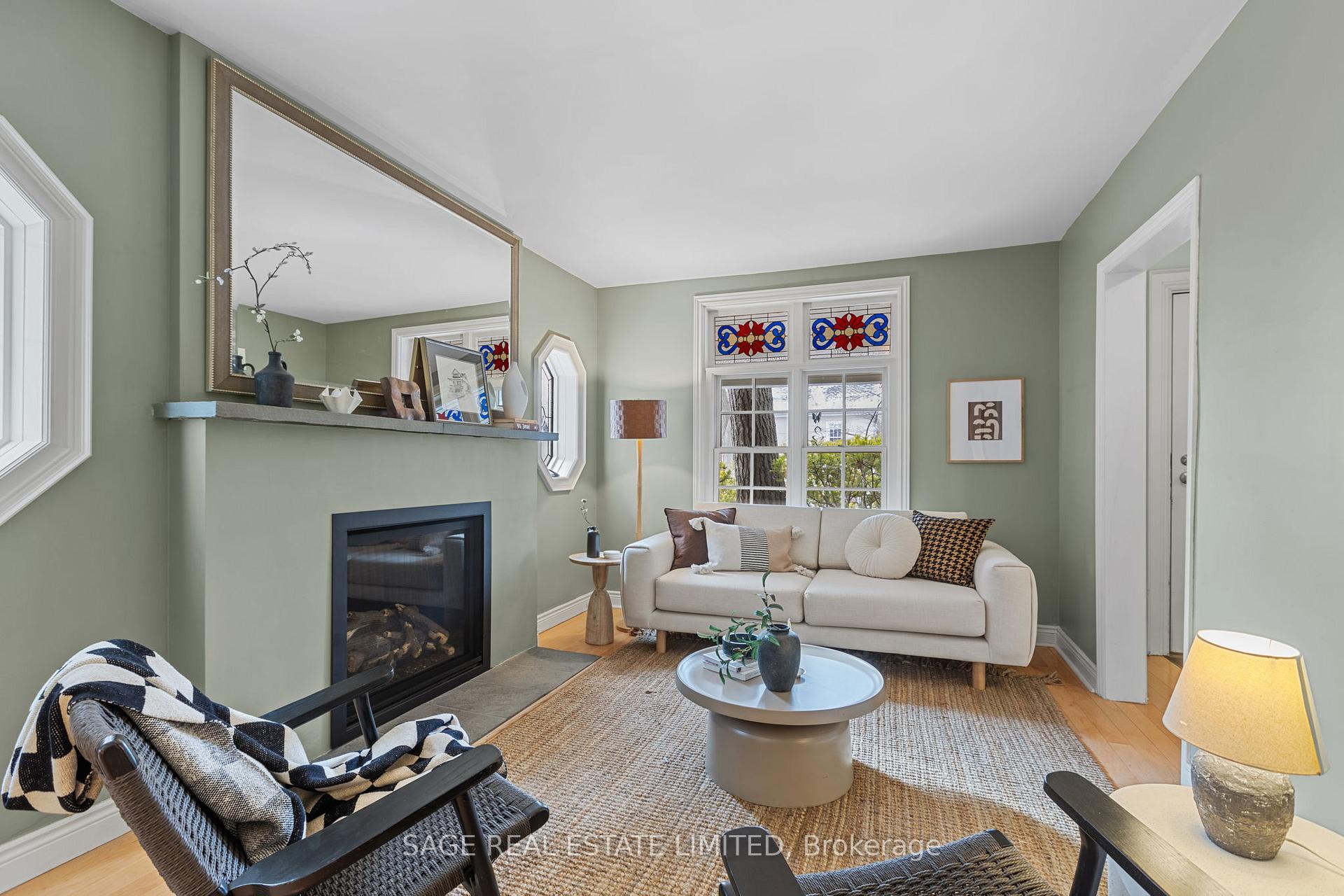 Photo 9 of 197 Willow Avenue, Toronto, The Beaches — HOMEH