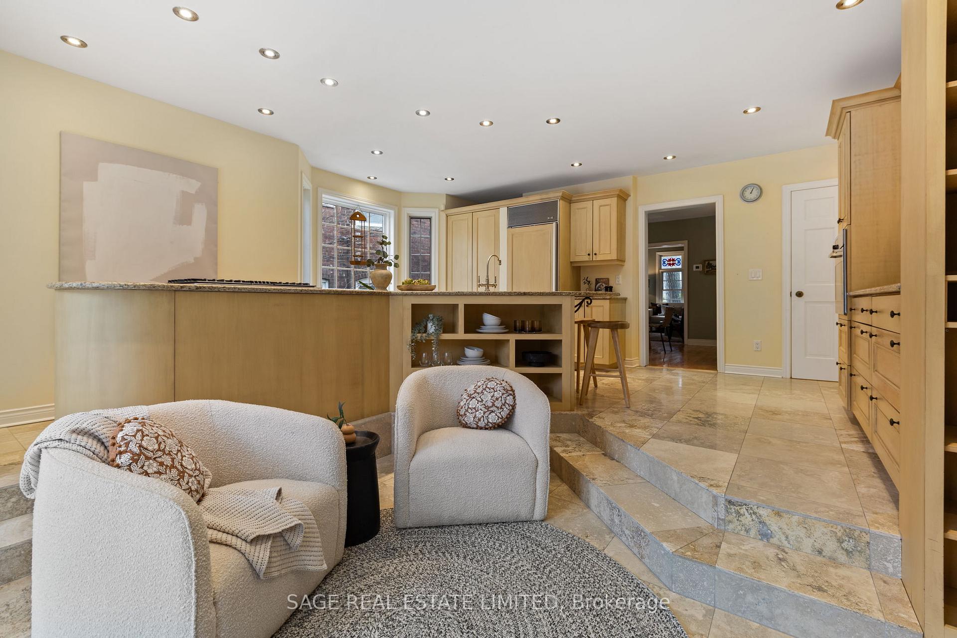 Photo 18 of 197 Willow Avenue, Toronto, The Beaches — HOMEH