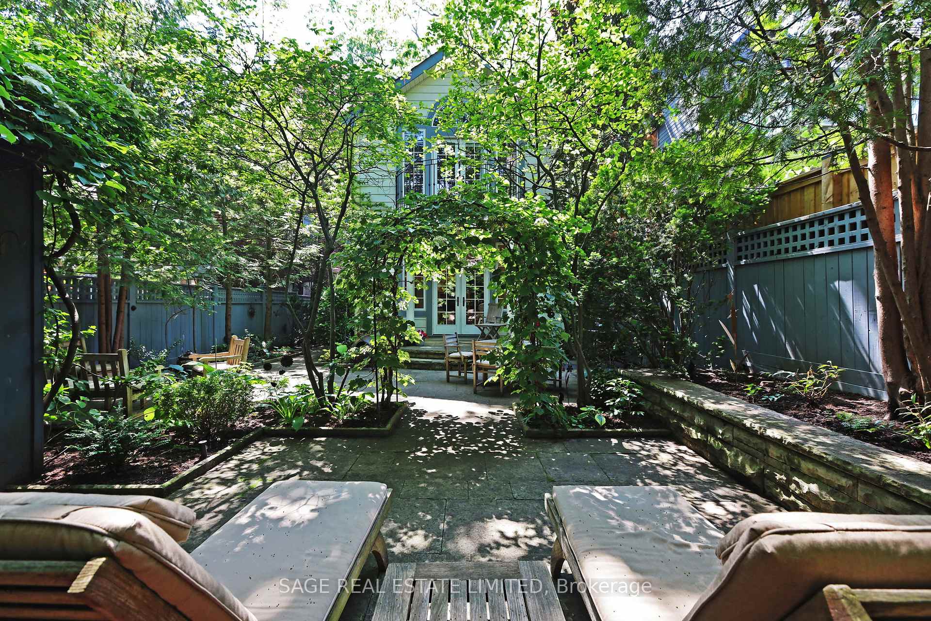 Photo 39 of 197 Willow Avenue, Toronto, The Beaches — HOMEH