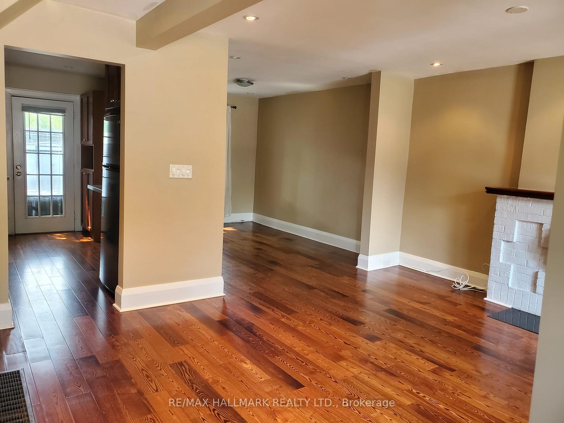 Photo 2 of 101 Lawrence Avenue W, Toronto, Lawrence Park South — HOMEH