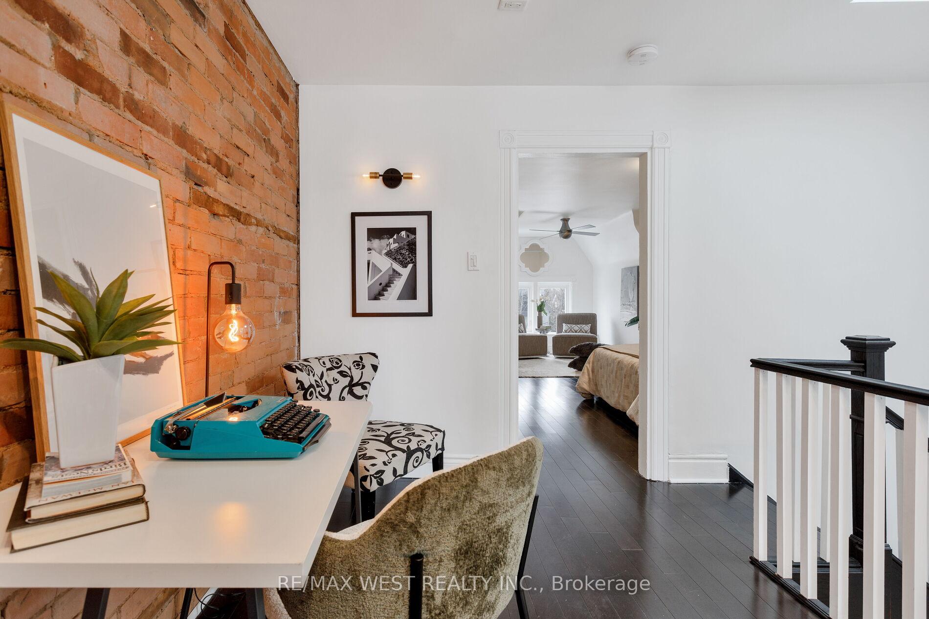 Photo 19 of 303 Crawford Street, Toronto, Trinity-Bellwoods — HOMEH