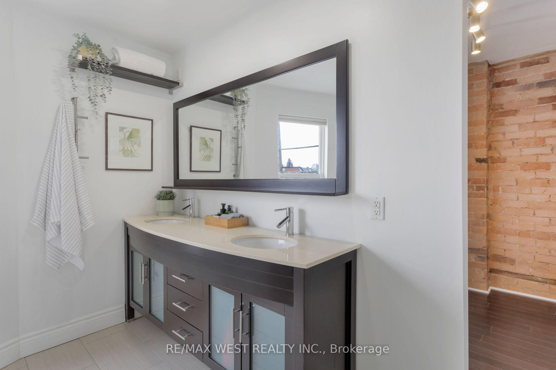 Photo 28 of 303 Crawford Street, Toronto, Trinity-Bellwoods — HOMEH
