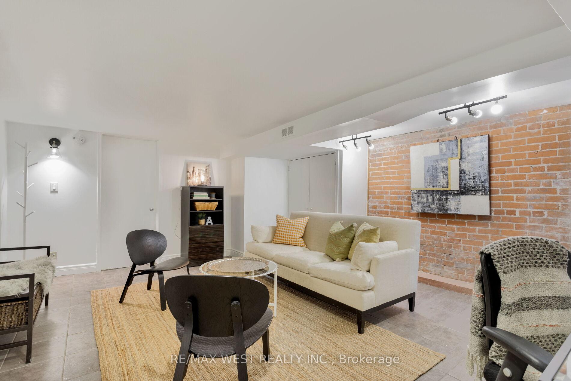 Photo 35 of 303 Crawford Street, Toronto, Trinity-Bellwoods — HOMEH