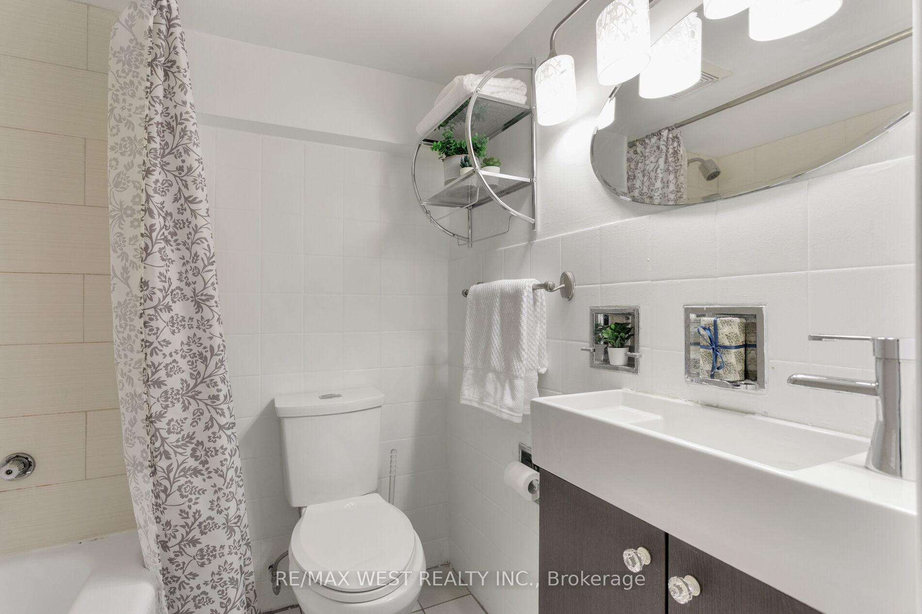 Photo 38 of 303 Crawford Street, Toronto, Trinity-Bellwoods — HOMEH