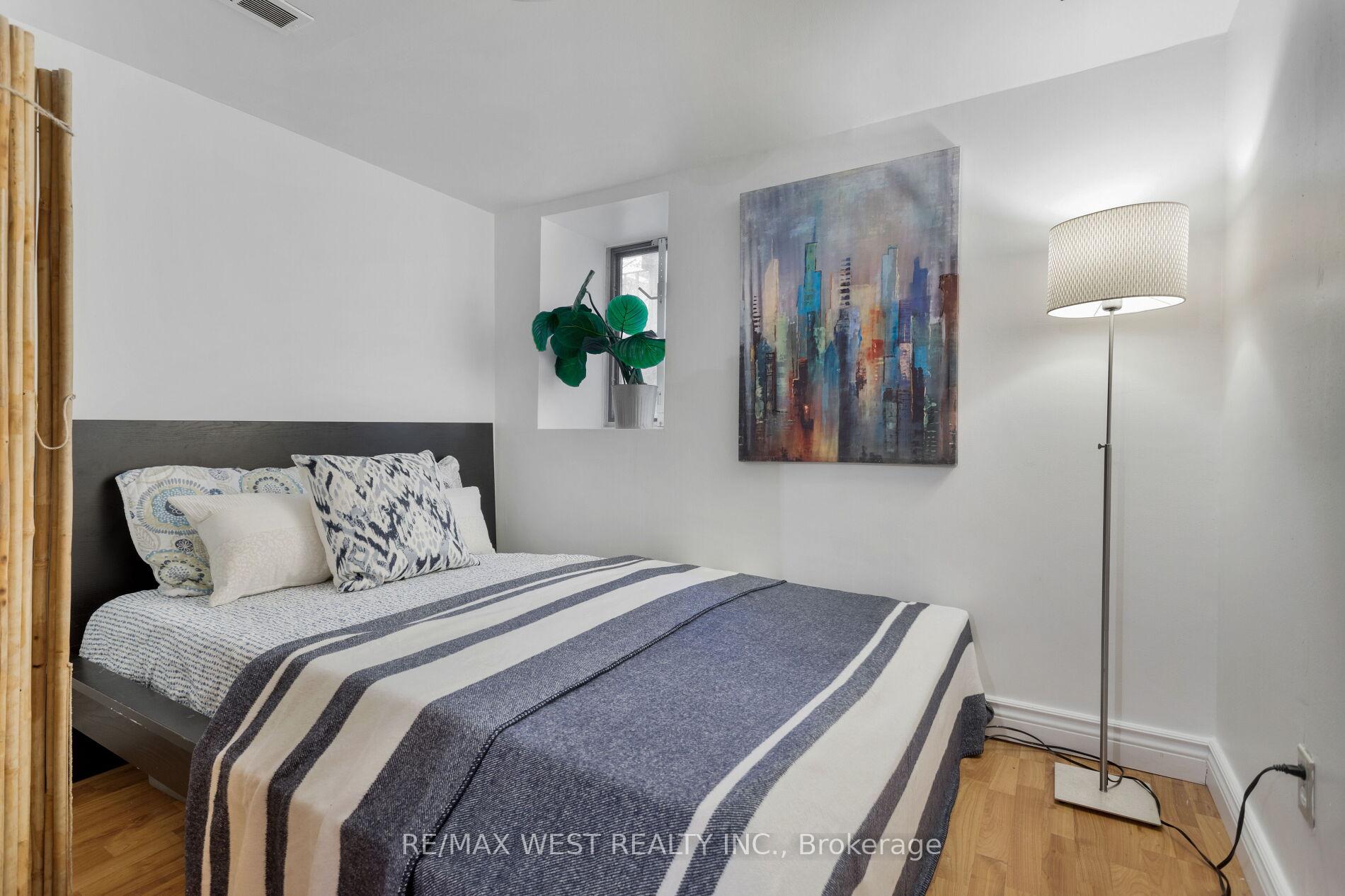 Photo 42 of 303 Crawford Street, Toronto, Trinity-Bellwoods — HOMEH