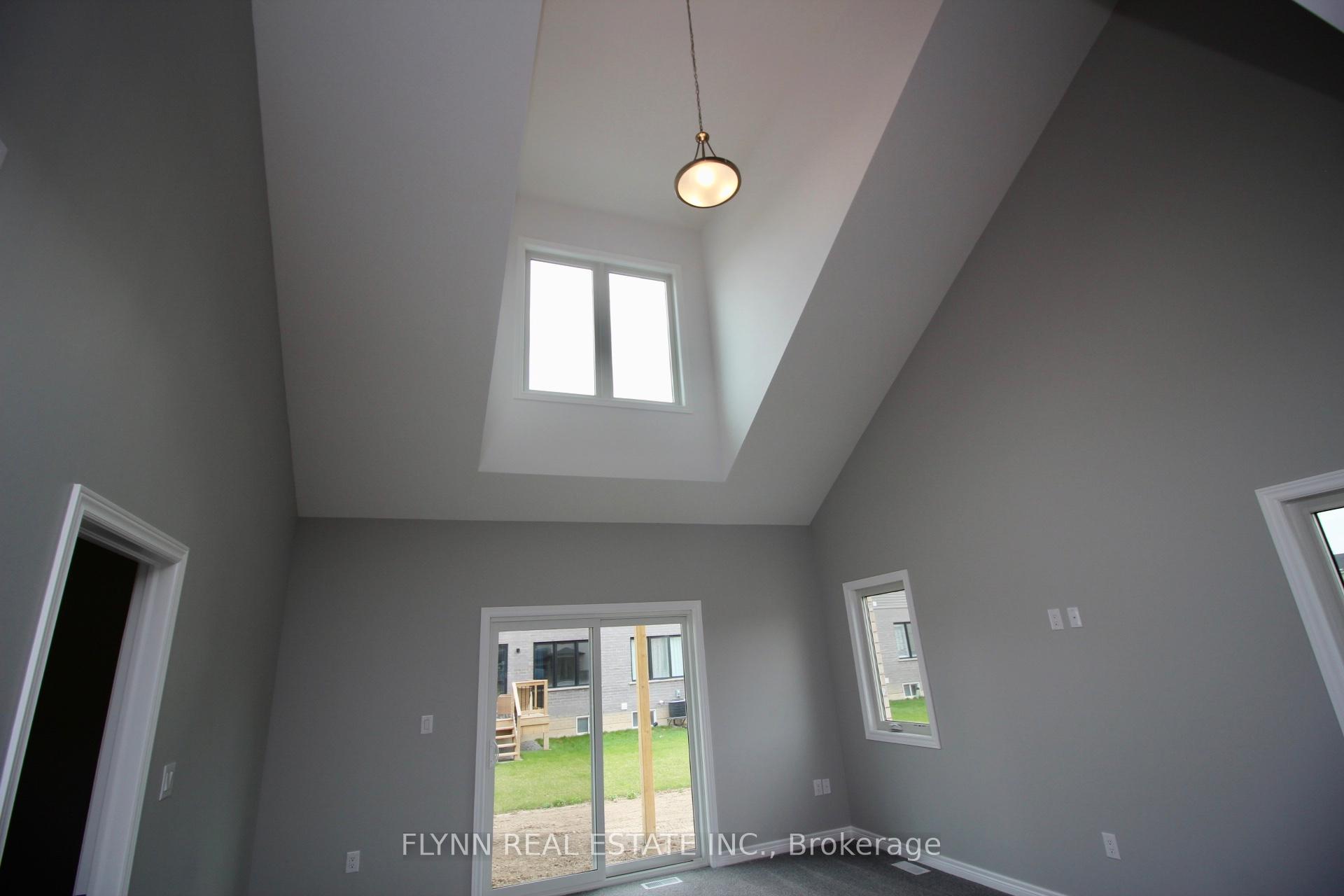 Photo 5 of 10 Elvira Way, Thorold, Rolling Meadows — HOMEH