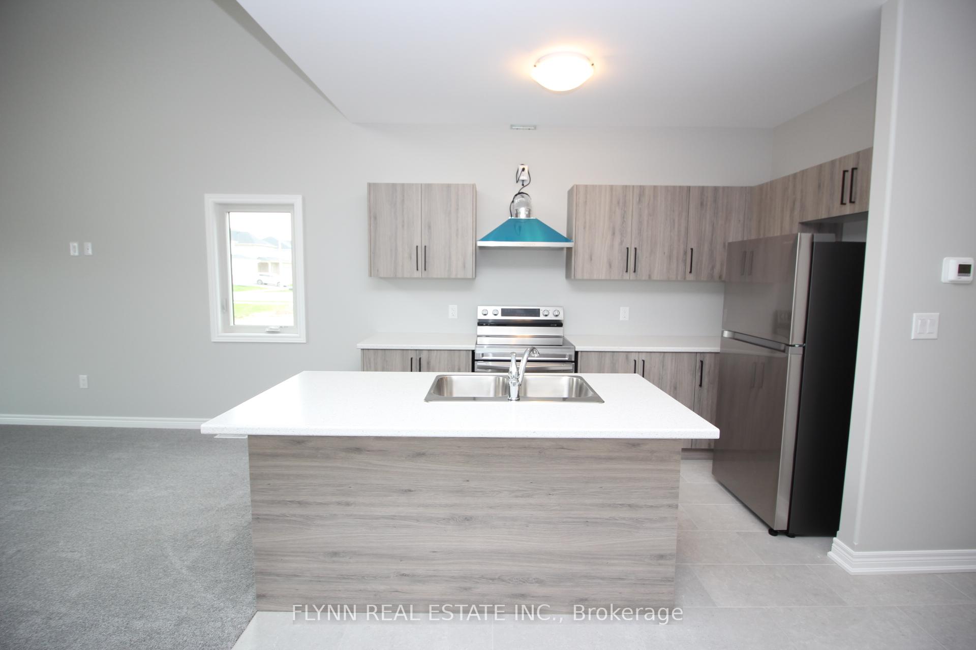 Photo 7 of 10 Elvira Way, Thorold, Rolling Meadows — HOMEH