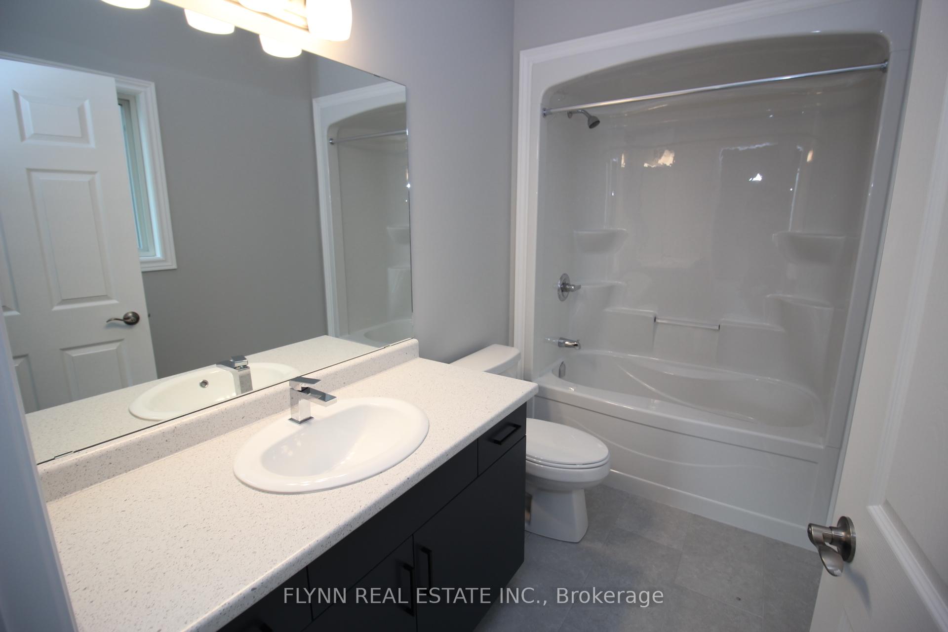 Photo 11 of 10 Elvira Way, Thorold, Rolling Meadows — HOMEH