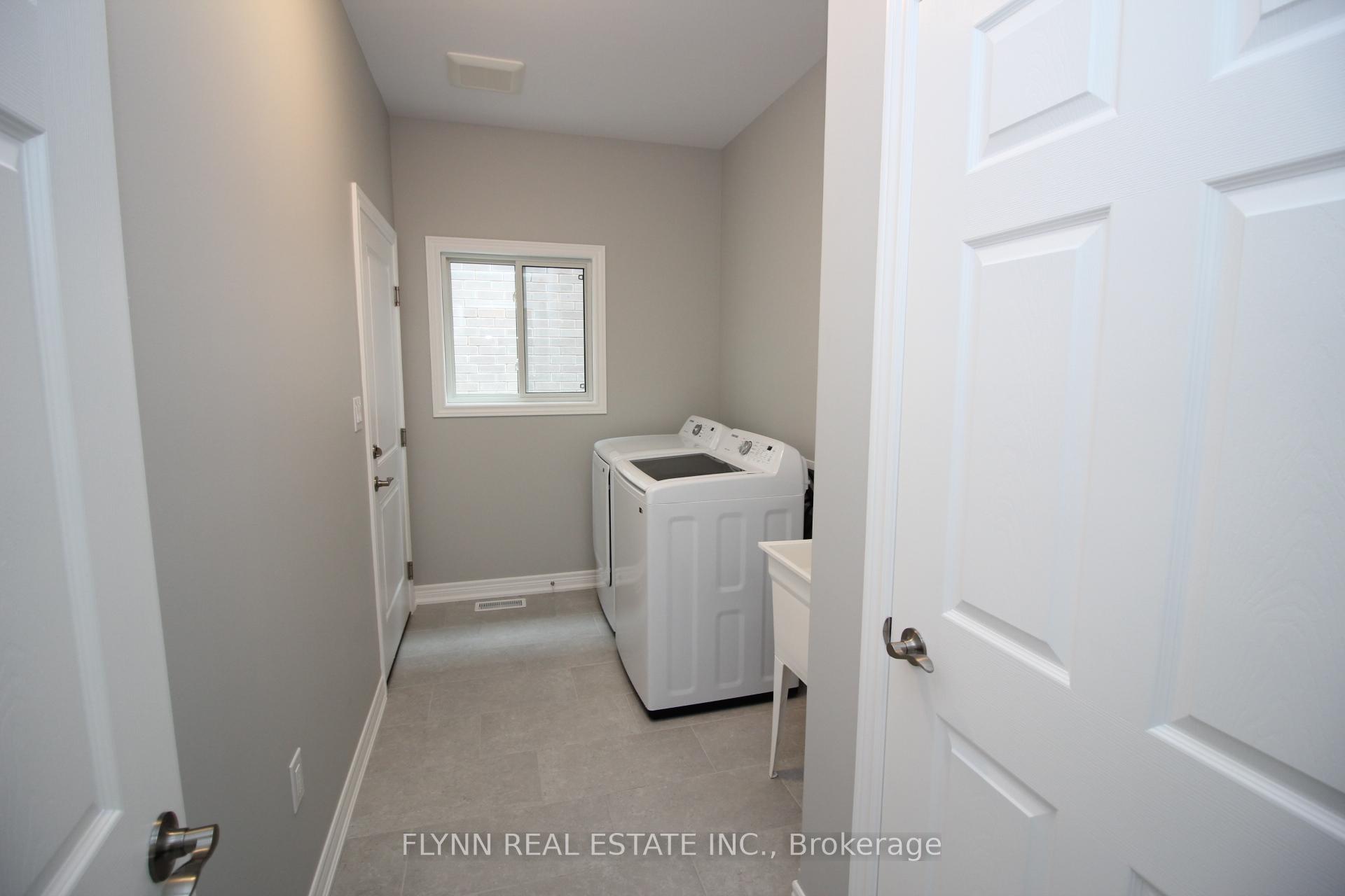 Photo 14 of 10 Elvira Way, Thorold, Rolling Meadows — HOMEH