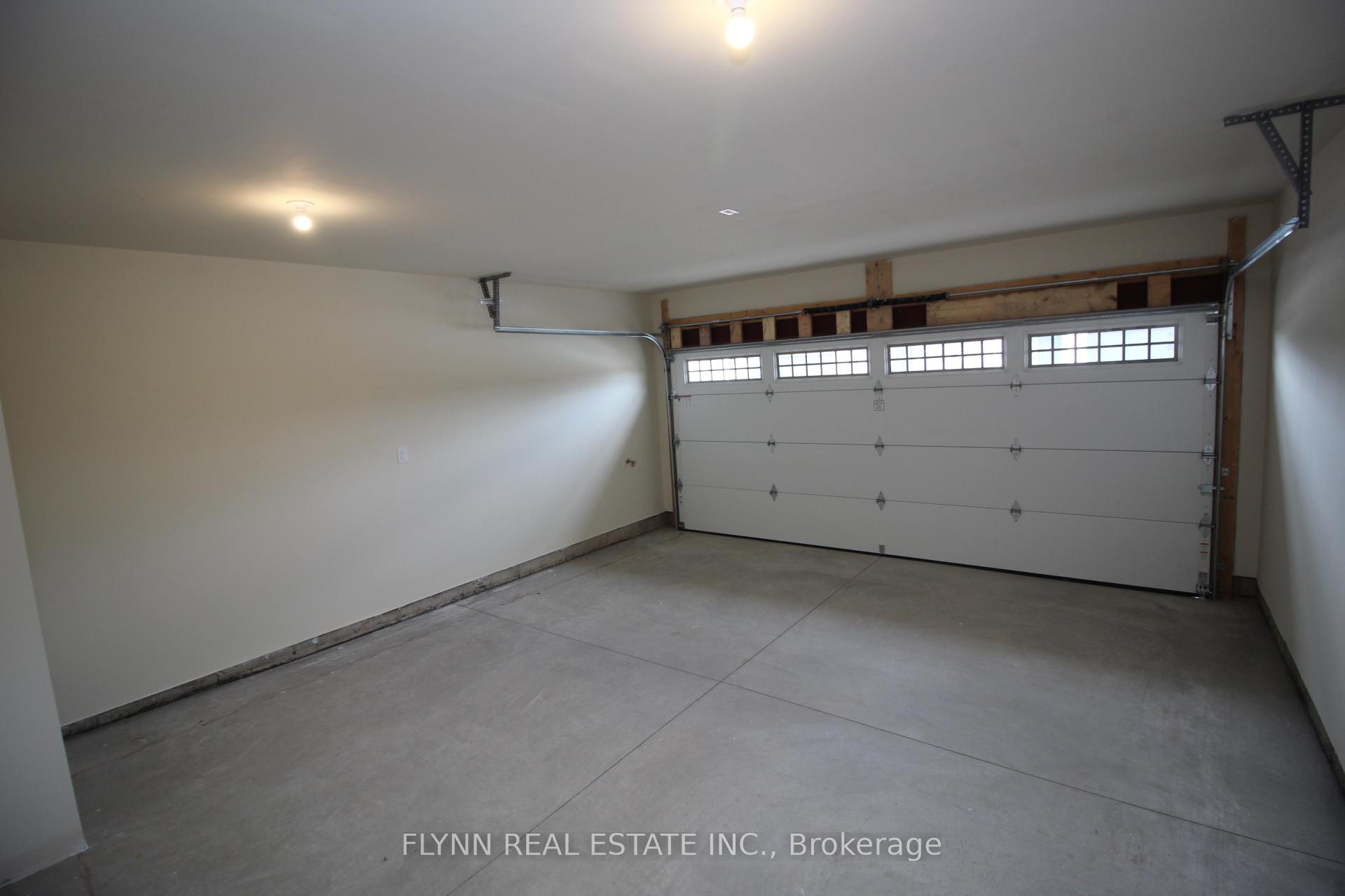 Photo 15 of 10 Elvira Way, Thorold, Rolling Meadows — HOMEH