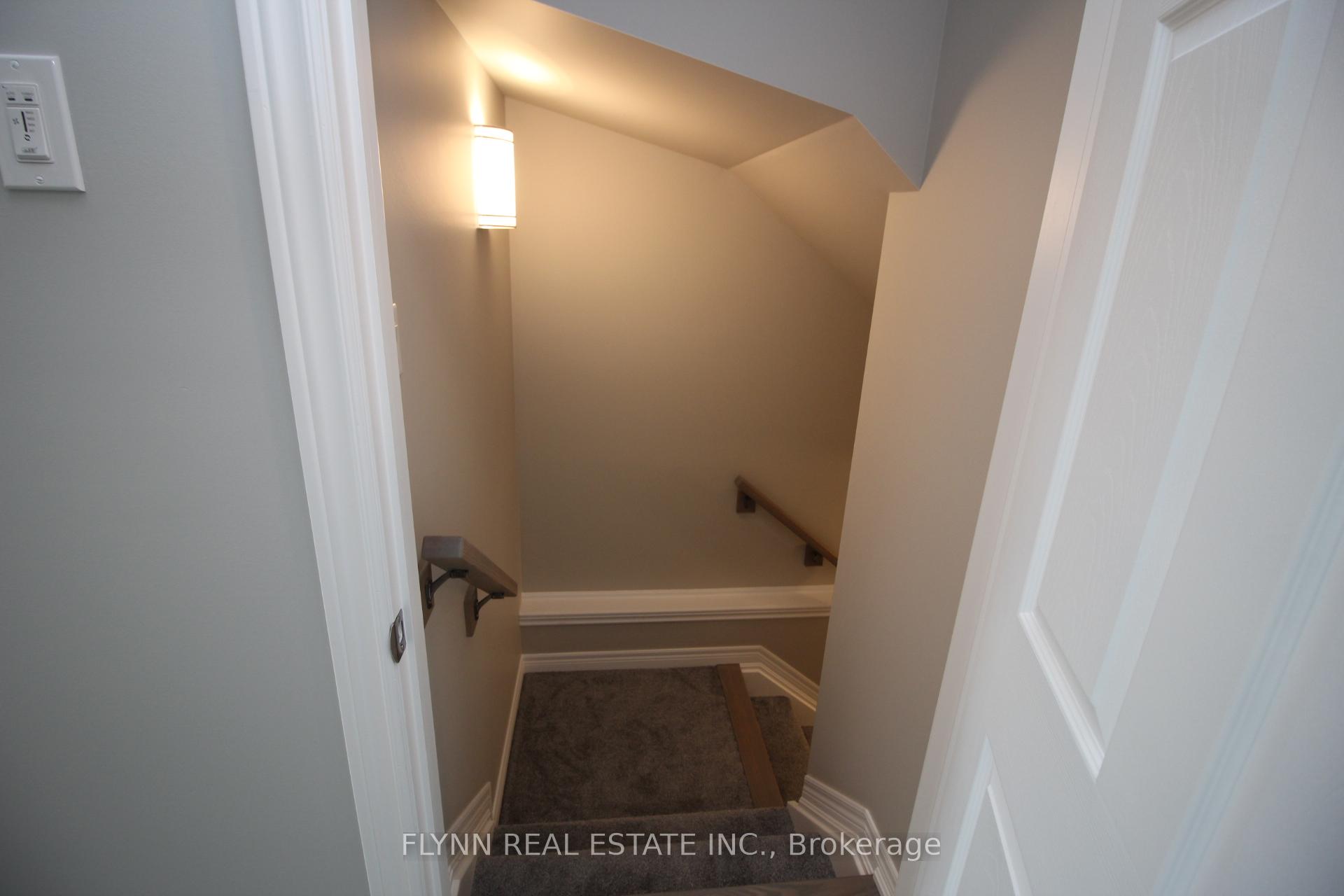 Photo 25 of 10 Elvira Way, Thorold, Rolling Meadows — HOMEH
