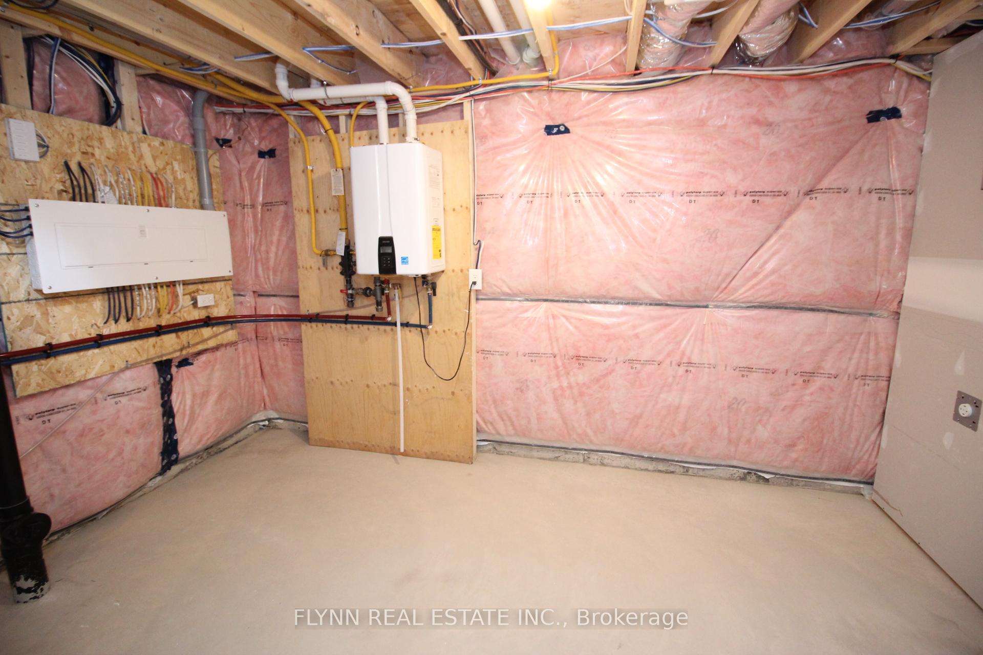 Photo 33 of 10 Elvira Way, Thorold, Rolling Meadows — HOMEH