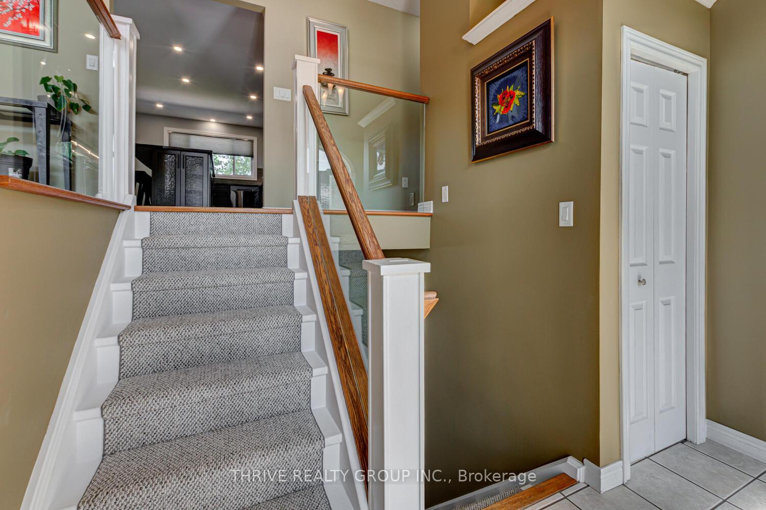 Photo 4 of 544 Darcy Drive, Strathroy-Caradoc, NE — HOMEH