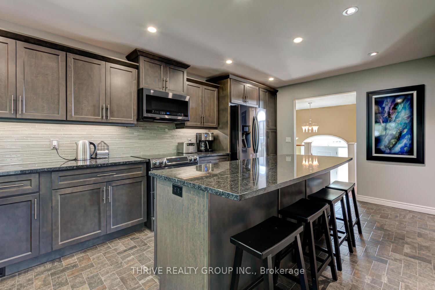 Photo 14 of 544 Darcy Drive, Strathroy-Caradoc, NE — HOMEH
