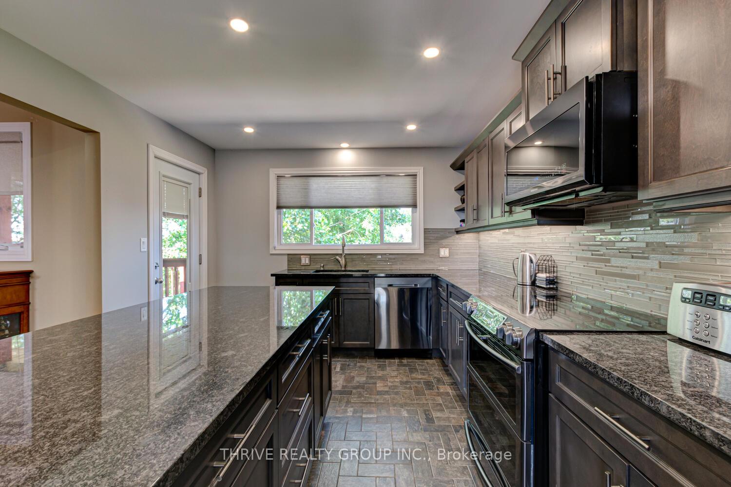 Photo 18 of 544 Darcy Drive, Strathroy-Caradoc, NE — HOMEH