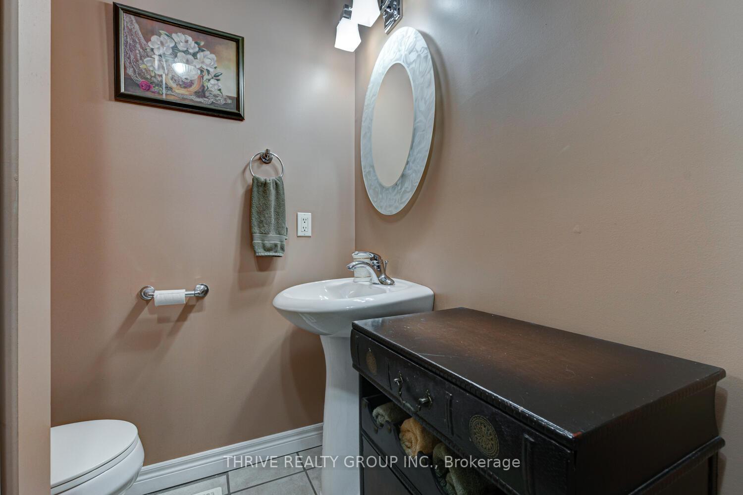 Photo 24 of 544 Darcy Drive, Strathroy-Caradoc, NE — HOMEH