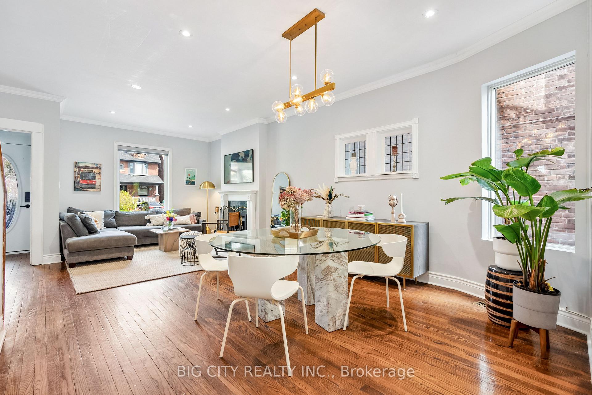 Photo 2 of 49 Columbine Avenue, Toronto, The Beaches — HOMEH