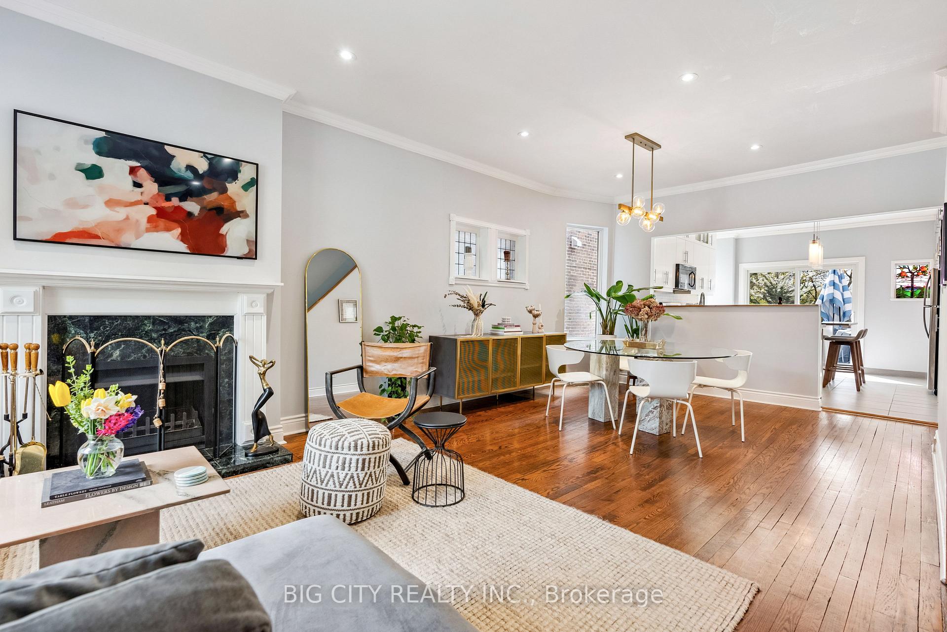 Photo 3 of 49 Columbine Avenue, Toronto, The Beaches — HOMEH