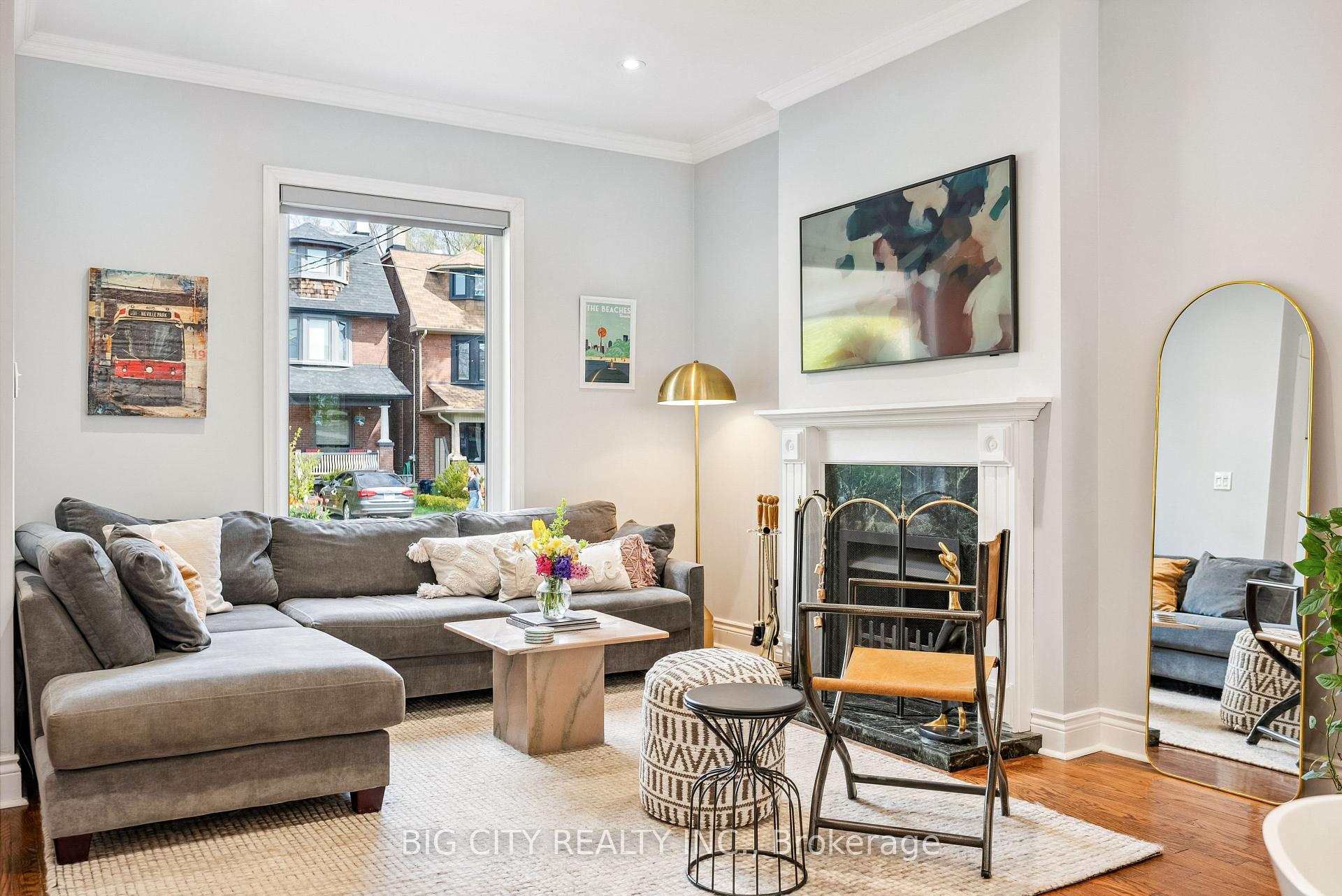 Photo 5 of 49 Columbine Avenue, Toronto, The Beaches — HOMEH