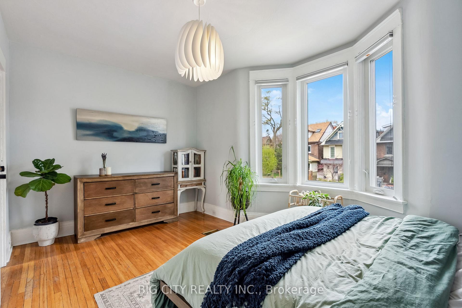 Photo 15 of 49 Columbine Avenue, Toronto, The Beaches — HOMEH