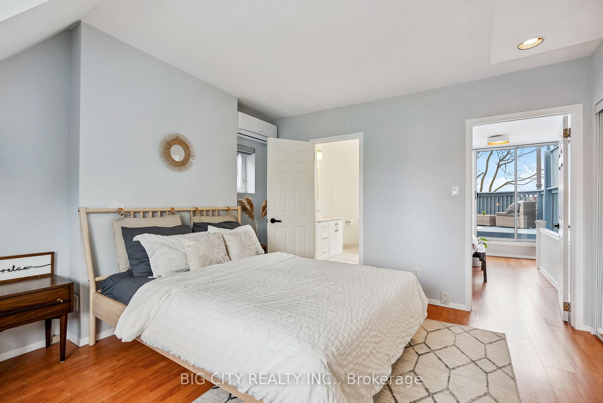 Photo 20 of 49 Columbine Avenue, Toronto, The Beaches — HOMEH