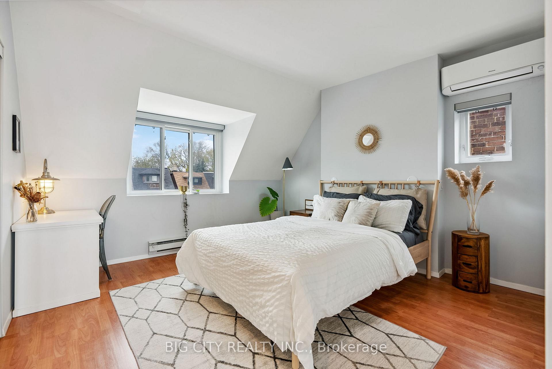 Photo 21 of 49 Columbine Avenue, Toronto, The Beaches — HOMEH