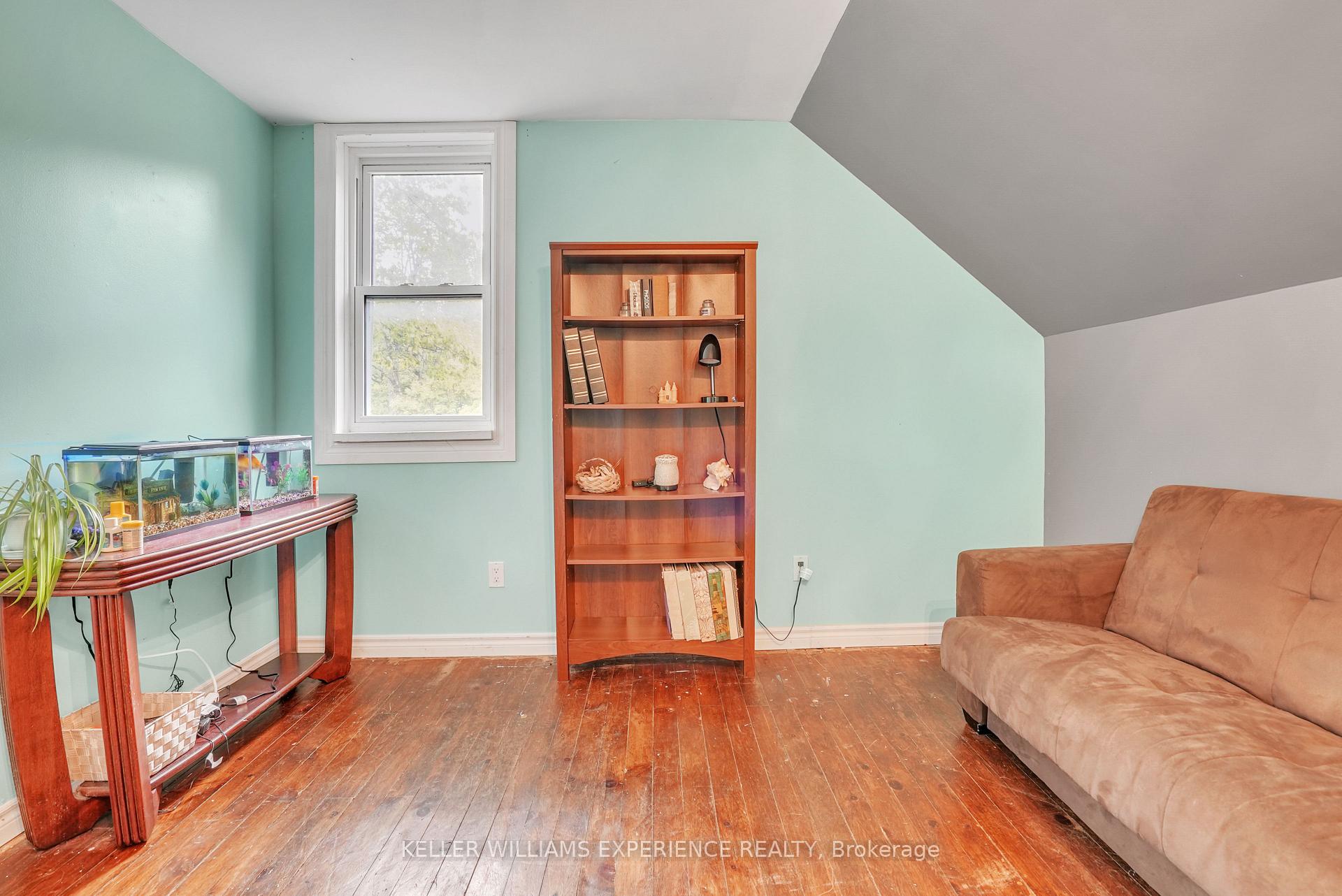 Photo 14 of 316 Park Street, Tay, Victoria Harbour — HOMEH