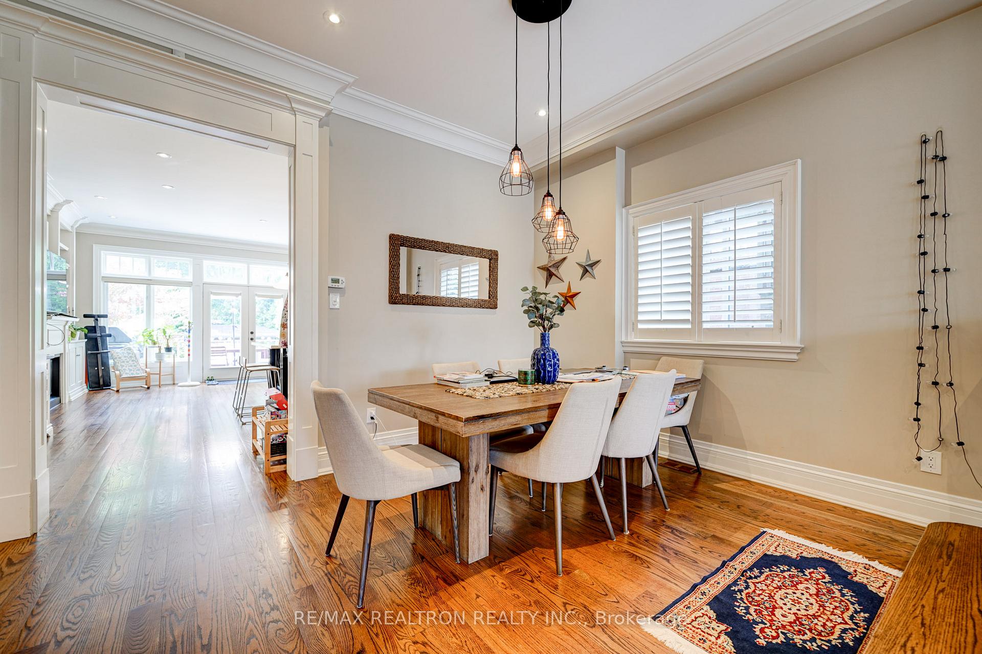 Photo 5 of 52 Ridley Boulevard, Toronto, Bedford Park-Nortown — HOMEH