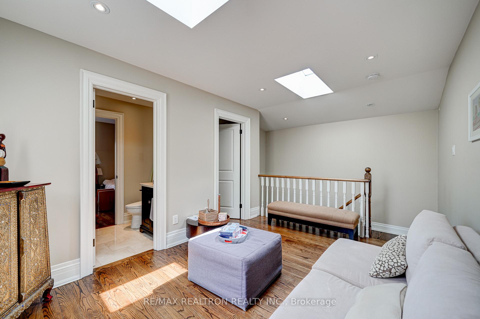 Photo 27 of 52 Ridley Boulevard, Toronto, Bedford Park-Nortown — HOMEH