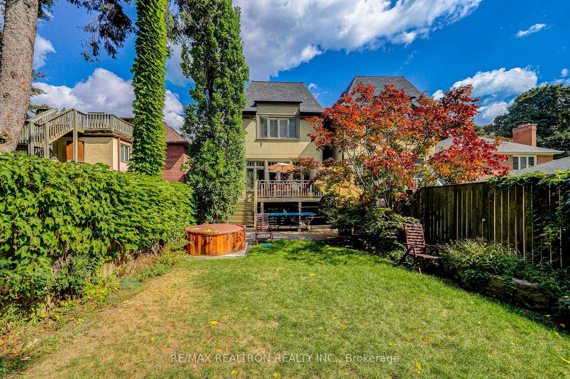Photo 39 of 52 Ridley Boulevard, Toronto, Bedford Park-Nortown — HOMEH