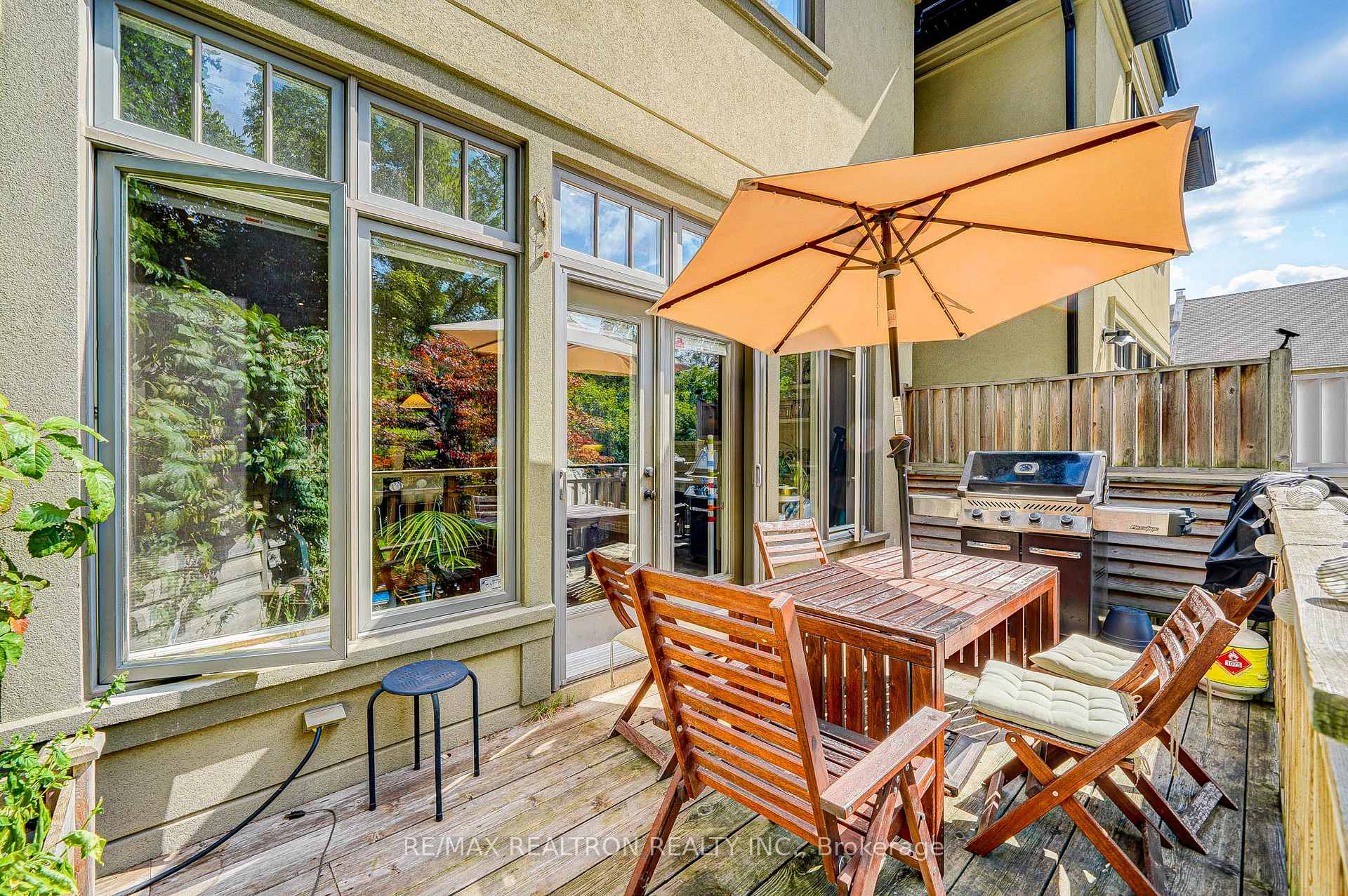 Photo 40 of 52 Ridley Boulevard, Toronto, Bedford Park-Nortown — HOMEH