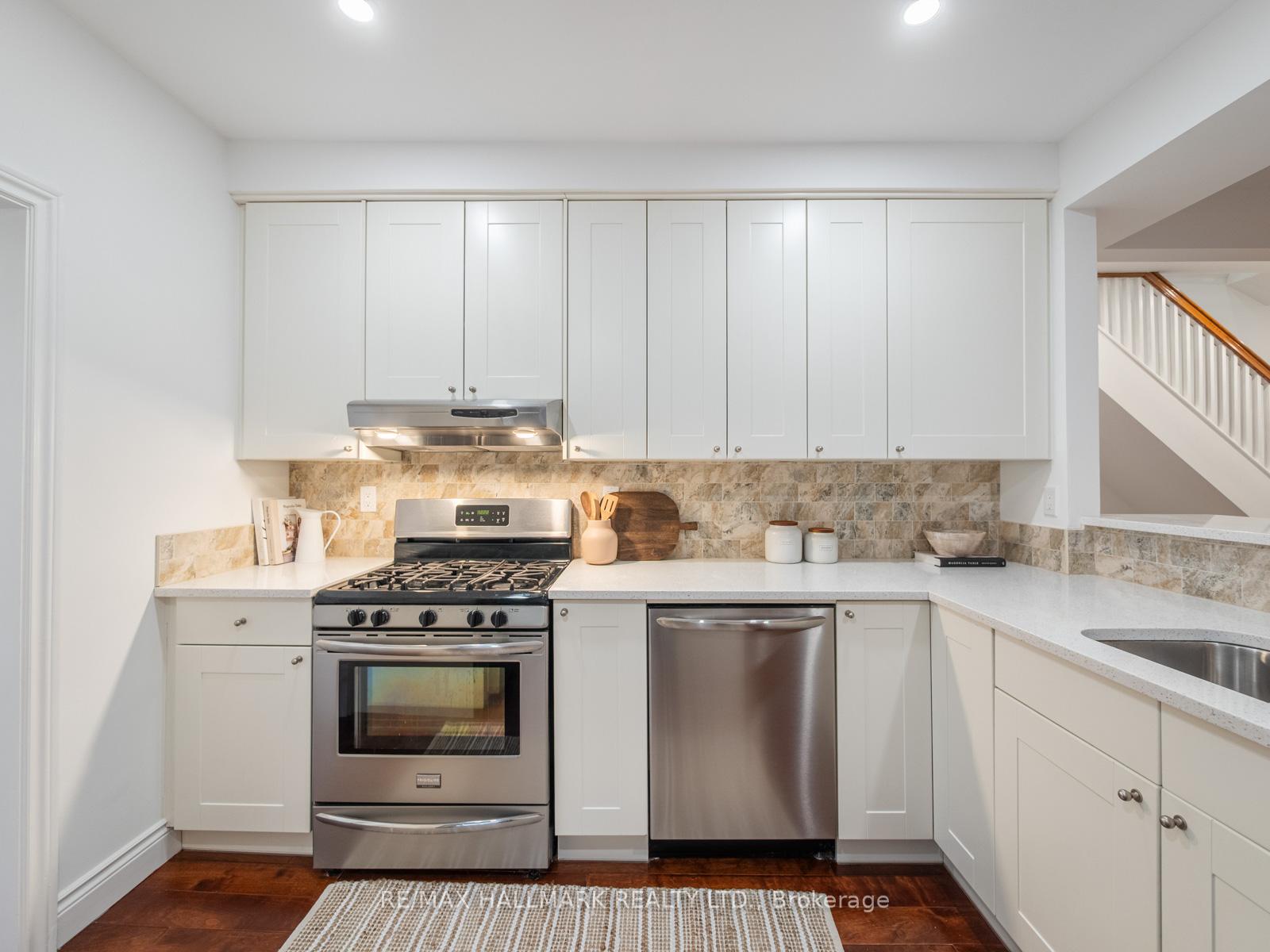 Photo 27 of 597 Logan Avenue, Toronto, North Riverdale — HOMEH