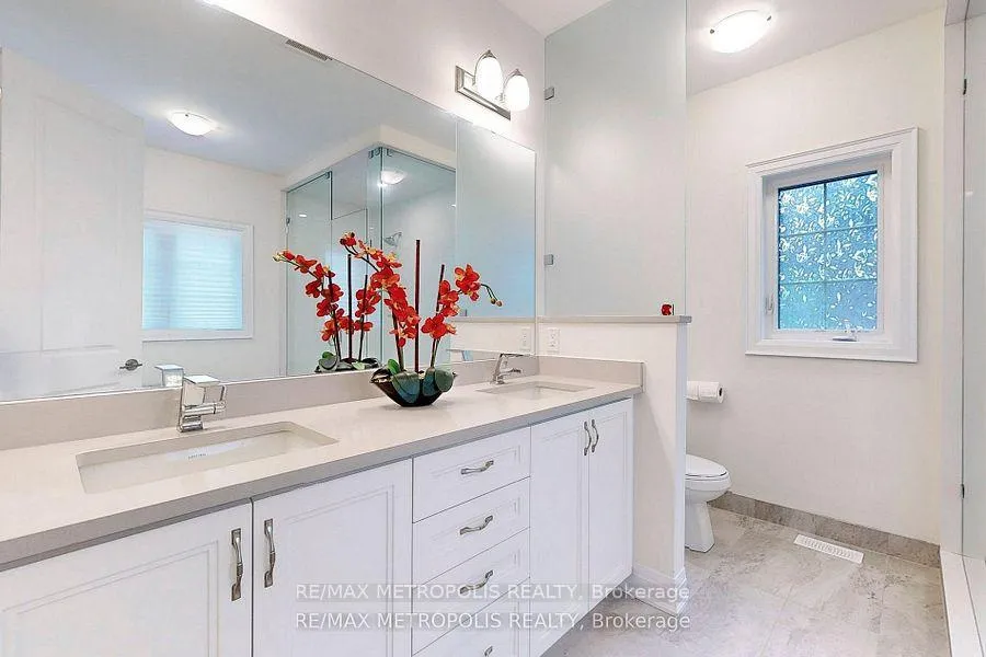 Photo 4 of Unit ROOM C, 100 Ballantyne Boulevard, Vaughan, Vellore Village — HOMEH
