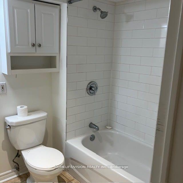Photo 9 of Unit Lower, 52 Farmcrest Drive, Scarborough, Tam O'Shanter-Sullivan — HOMEH