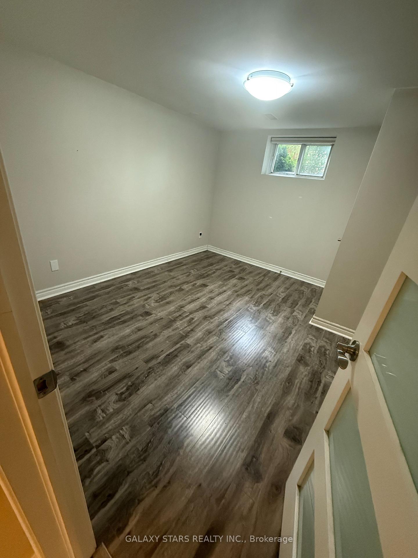 Photo 4 of Unit Basement, 15 Brian Avenue, Scarborough, Wexford-Maryvale — HOMEH