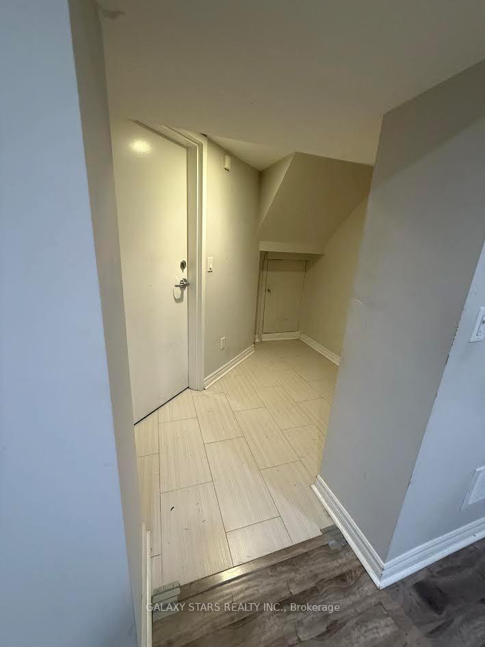 Photo 7 of Unit Basement, 15 Brian Avenue, Scarborough, Wexford-Maryvale — HOMEH