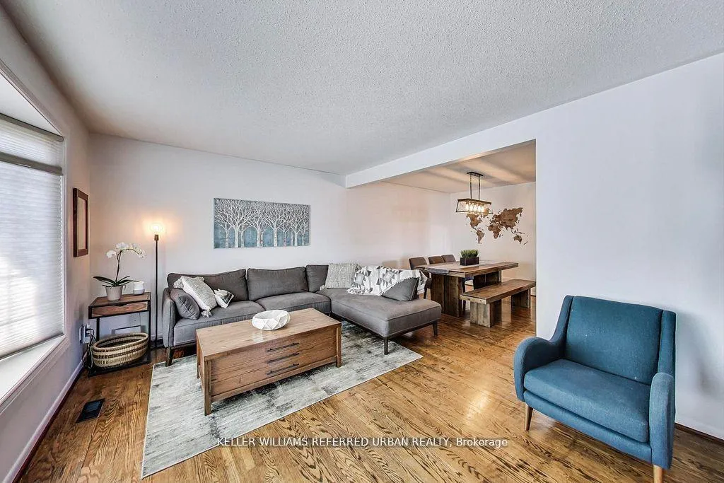 Photo 5 of 116 Fallingdale Crescent, Brampton, Southgate — HOMEH