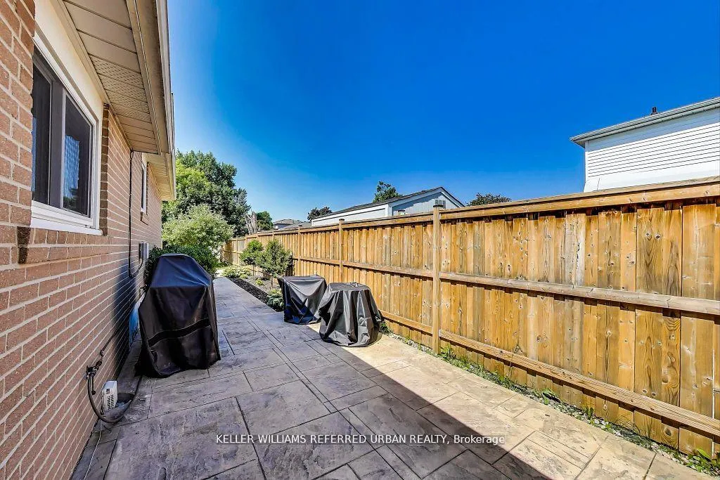 Photo 31 of 116 Fallingdale Crescent, Brampton, Southgate — HOMEH