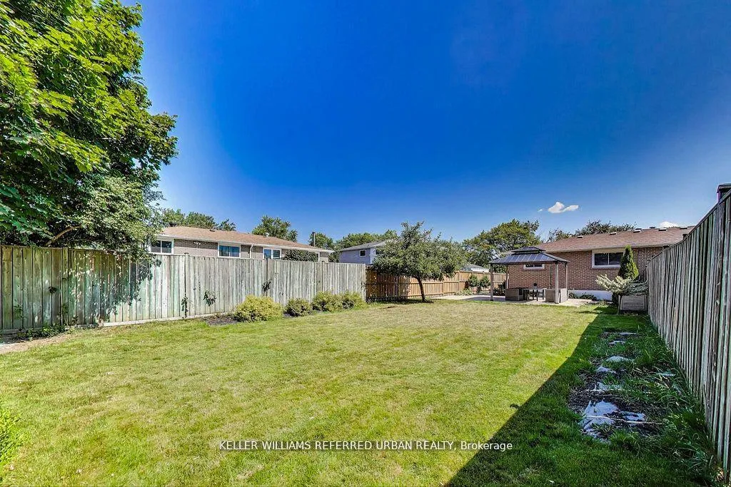 Photo 37 of 116 Fallingdale Crescent, Brampton, Southgate — HOMEH