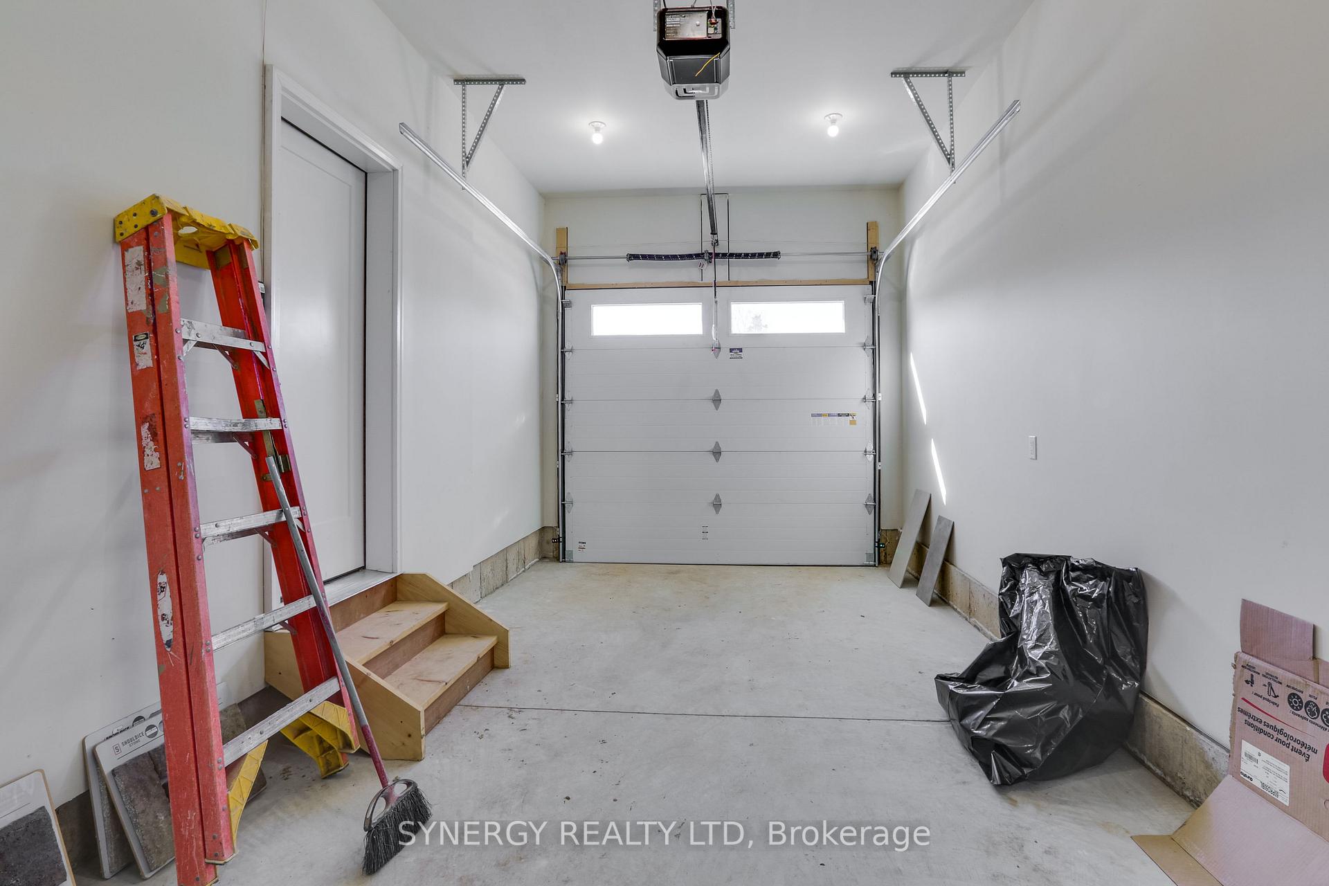 Photo 41 of 3 Haddon Lane, Strathroy-Caradoc, NW — HOMEH