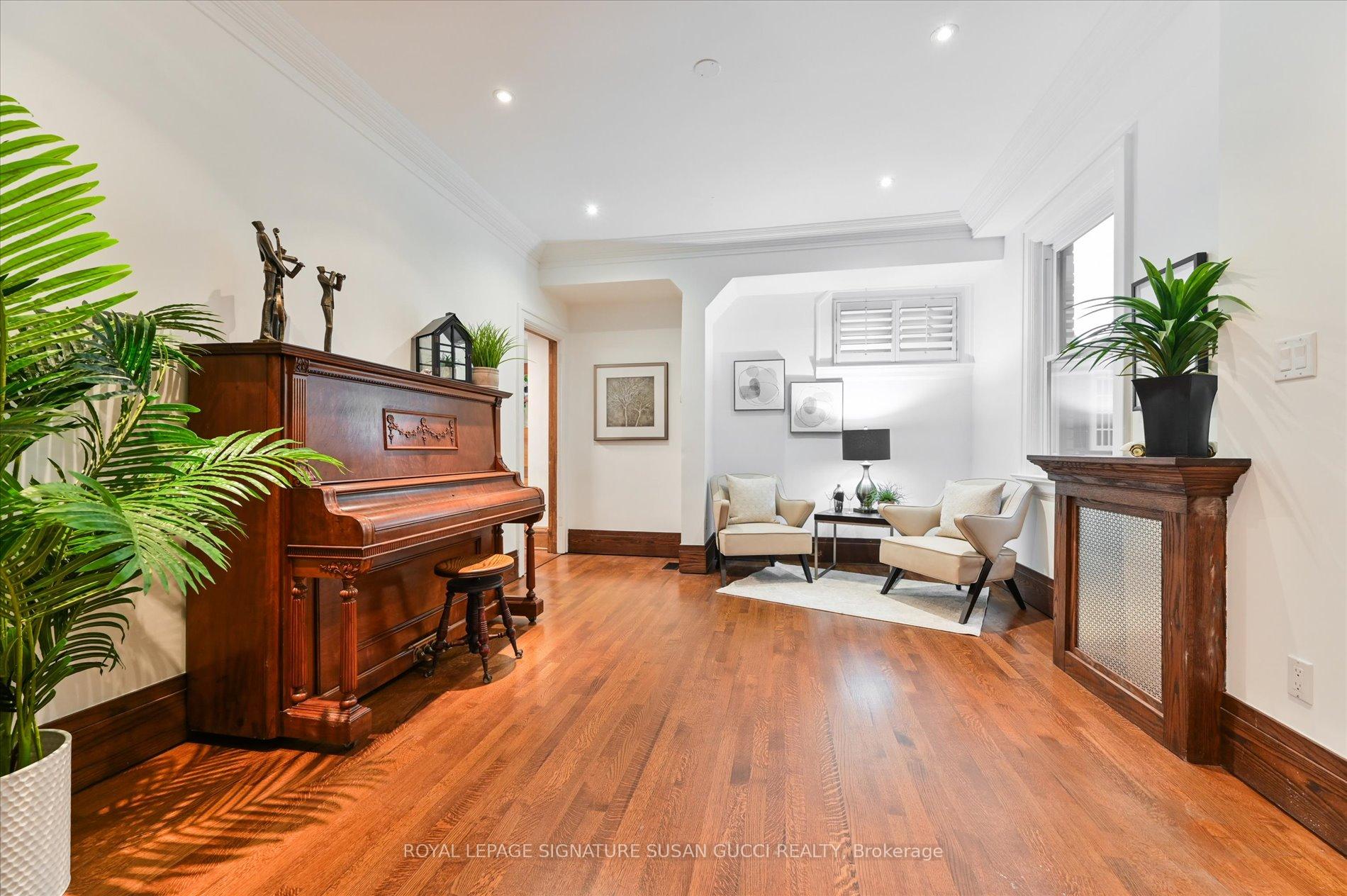 Photo 7 of 6 Lyall Avenue, Toronto, East End-Danforth — HOMEH